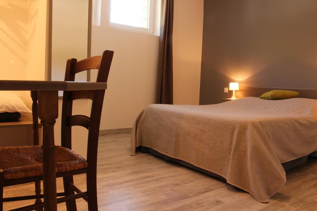 Les Boucles De Meuse Hotel 3 Etoiles Monthermé المظهر الخارجي الصورة